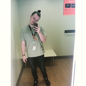 Meet your Posher, Thomas